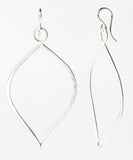 E122 - Small Leaf Earring
