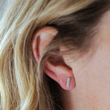 E131 - Bar Post Earring