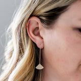 E133 - Fan shape earring