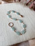 B2320 - forged link bracelet with rectangle faceted moss aquamarine