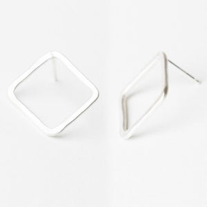 E125 - Square Post Earring